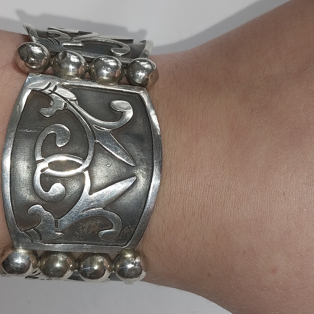 Vintage solid silver floral link panel bracelet - Picture 6 of 13